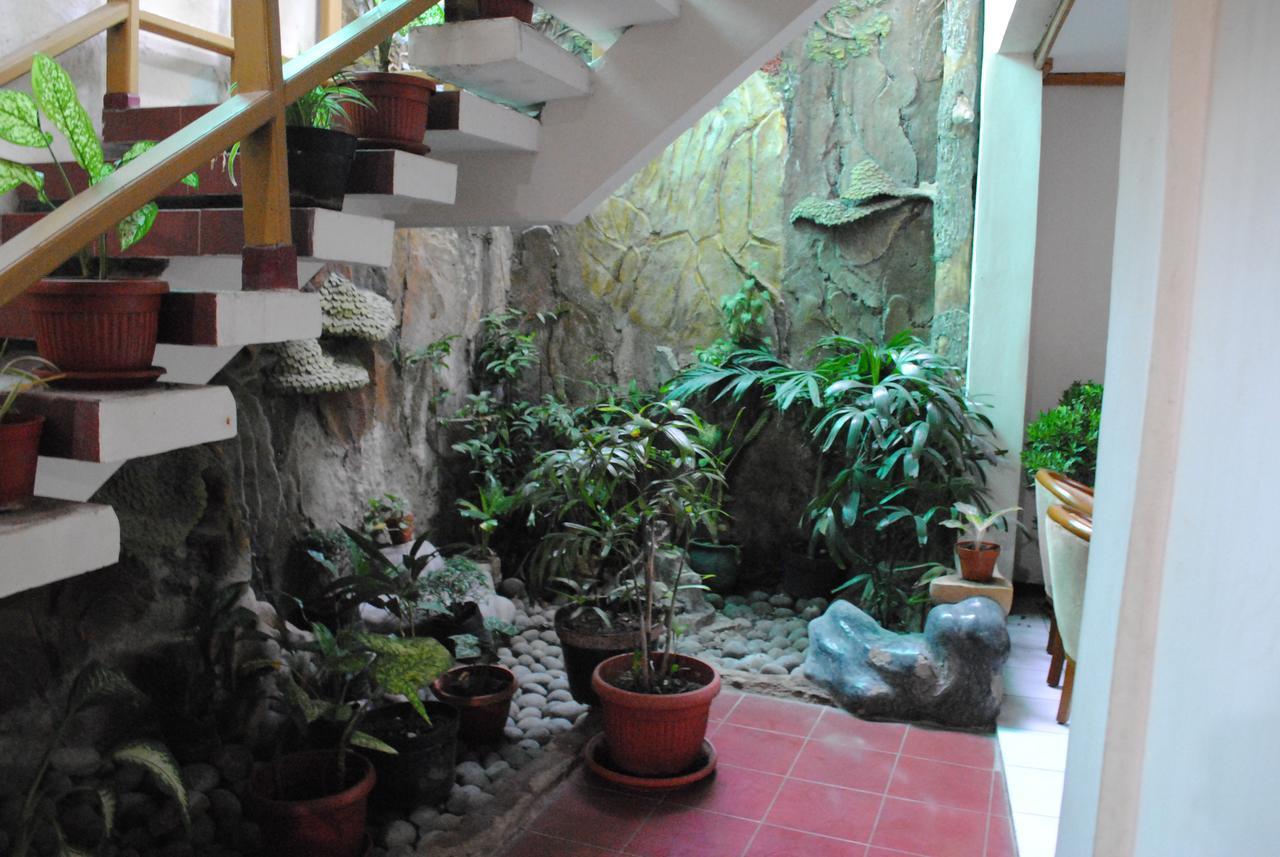 Hotel Wisata Baru Серанг Экстерьер фото